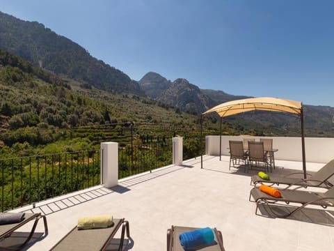 Patio, Balcony/Terrace, Mountain view