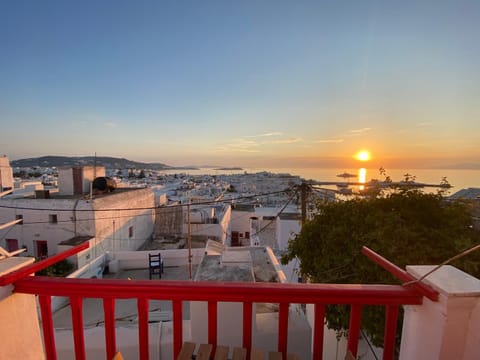 View (from property/room), Balcony/Terrace, City view, Sea view, Sunset