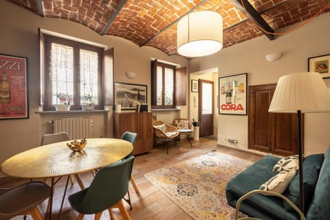 Bed, Living room, Seating area, Dining area