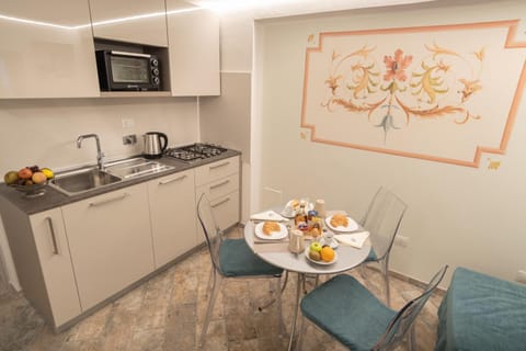 Kitchen or kitchenette, Living room, Dining area