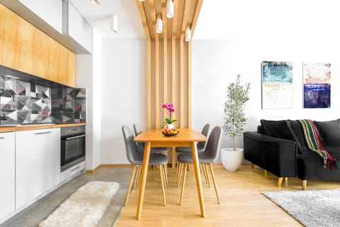 Kitchen or kitchenette, Decorative detail, Dining area, kitchen