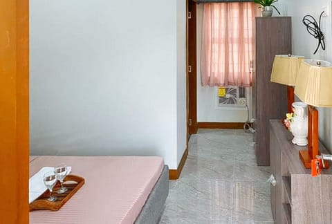 Bed, Photo of the whole room, Bedroom, hair dresser