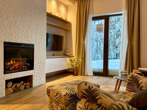 TV and multimedia, Living room, Garden view, Inner courtyard view, flat iron