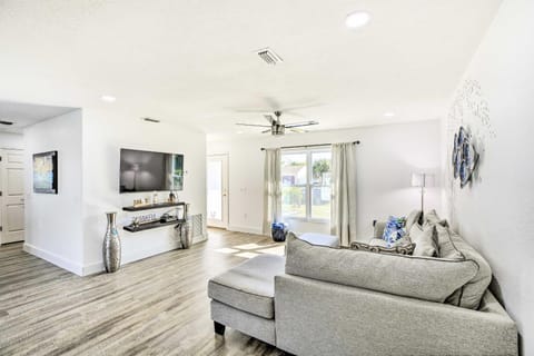 Coastal Port Charlotte Gem with Private Pool! House in Port Charlotte