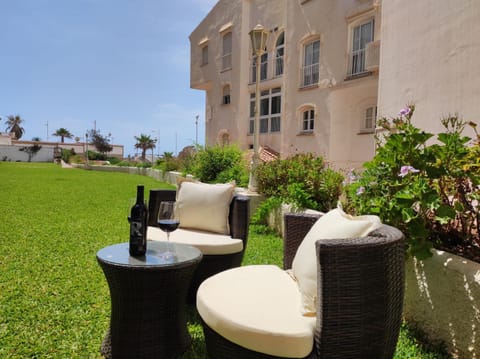 Property building, Patio, Garden