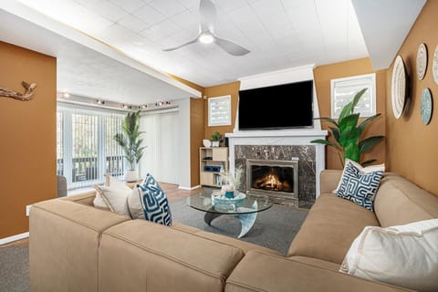 The Townline House House in Chikaming Township