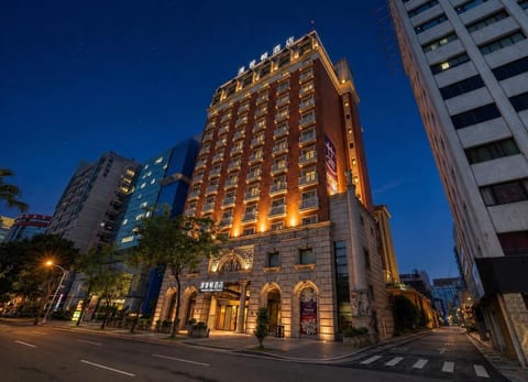 Property building, Night, Street view