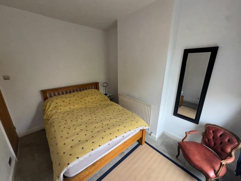 Commuters Getaway Apartment in Chesterfield