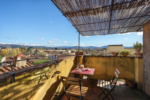 Balcony/Terrace, City view
