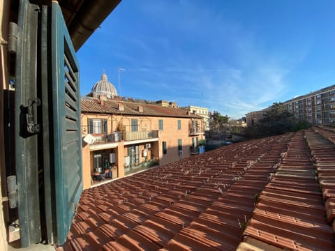 City view, Street view