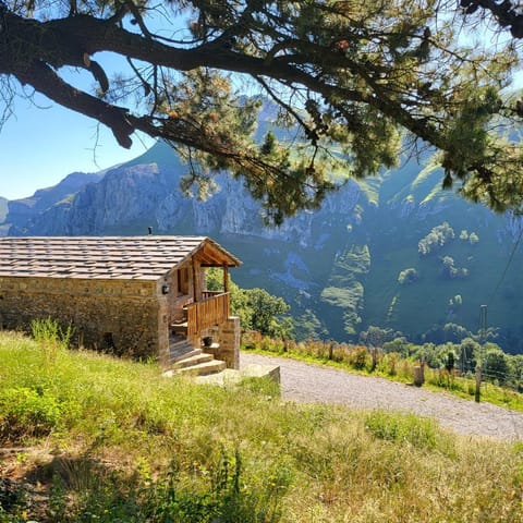 Property building, Natural landscape, Mountain view