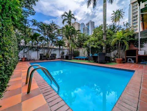 Swimming pool, sunbed