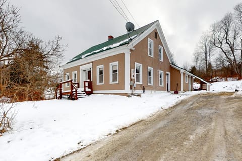 Mount Holly Ski House House in Mount Holly