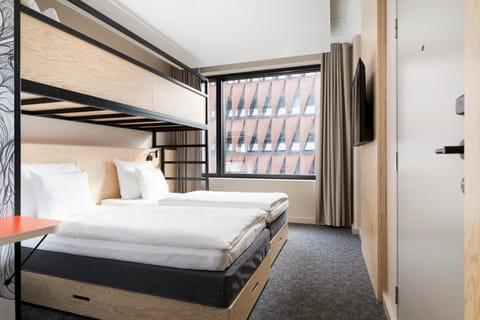 Bed, Bedroom, bunk bed