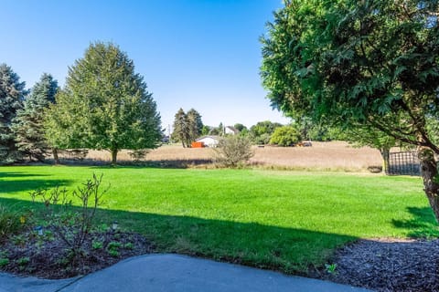 Bluebird Condo Apartment in Douglas