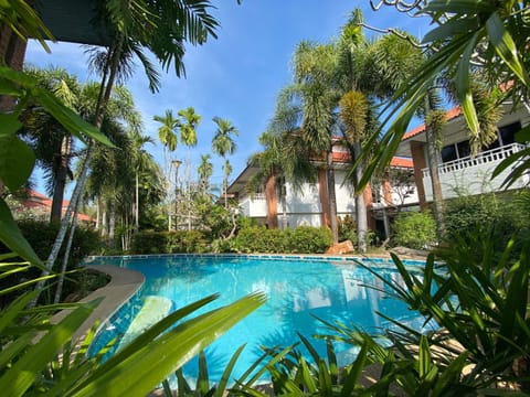 Property building, Swimming pool