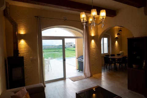 Inni Holiday Home with Infinity Pool House in Malta