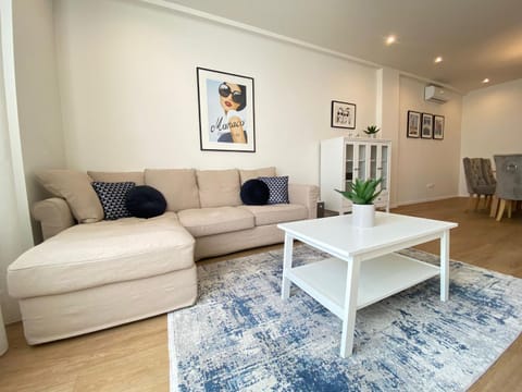 Ultralux magnolia city center Bestern Apartment in Szeged