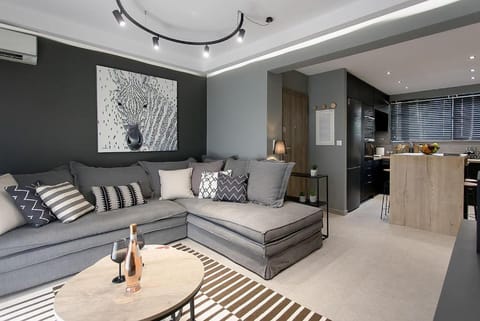 Kitchen or kitchenette, Living room, Seating area