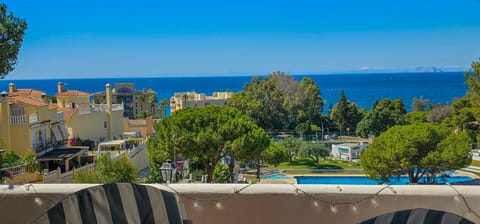 Dúplex con vistas al mar,cerca de playa y puerto Apartment in Costa del Sol