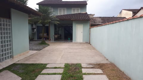 Casa de Veraneio House in State of Rio de Janeiro