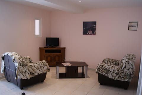 La Berge Meublé de tourisme 2 étoiles Apartment in Bourgogne-Franche-Comté