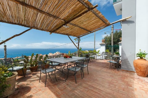 Day, Dining area, Sea view