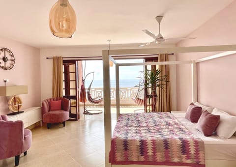 Bed, Photo of the whole room, Bedroom, Sea view
