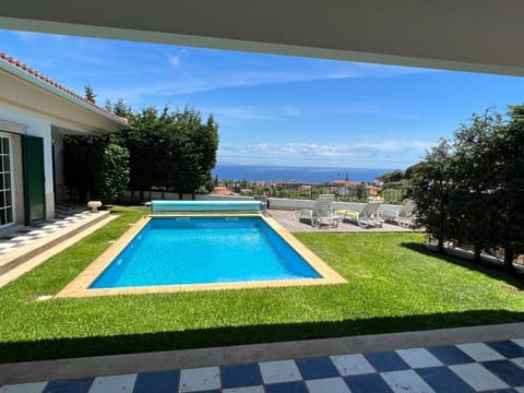 Day, Natural landscape, Garden, Garden, Garden view, Pool view, Sea view, Swimming pool, Swimming pool, sunbed