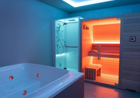 Sauna, Steam room, Spa and wellness centre/facilities
