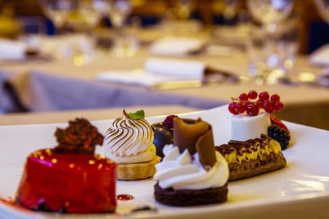 Food close-up, Food and drinks