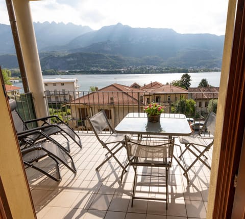 Balcony/Terrace, Balcony/Terrace, Mountain view