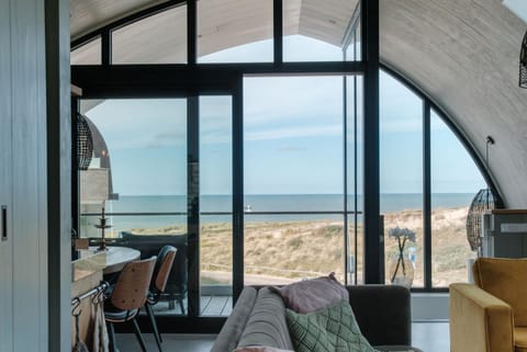 Natural landscape, View (from property/room), Balcony/Terrace, Living room, Seating area, Dining area, Sea view