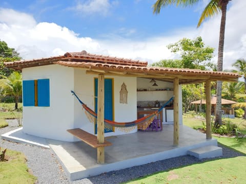 Property building, Patio, Facade/entrance