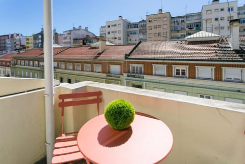 Balcony/Terrace, City view