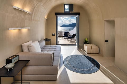 Natural landscape, Living room, Decorative detail, Seating area, Sea view