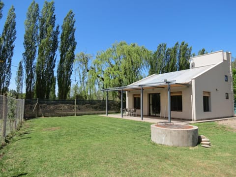 Off site, Garden