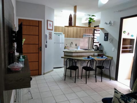 Kitchen or kitchenette, Dining area, minibar, pet friendly, stove