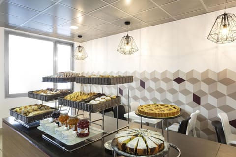 Meeting/conference room, Breakfast