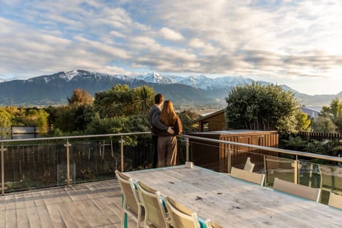 Balcony/Terrace, Mountain view