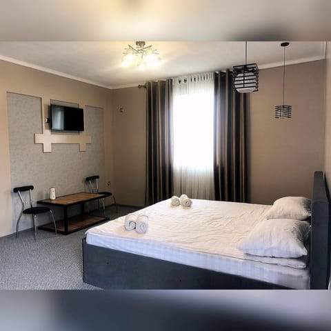 Bed, Photo of the whole room