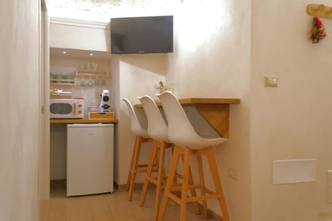 Coffee/tea facilities, Dining area
