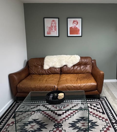 2 Bedroom Garden Studio in Cambridge City Centre with Parking Apartment in Cambridge