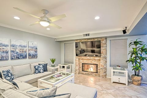 Pet-Friendly La Quinta Gem with Pool and Yard Games House in La Quinta