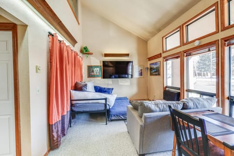 Warm McCall Condo Half-Mile to Payette Lake! Apartment in McCall