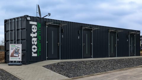 Property building, Day