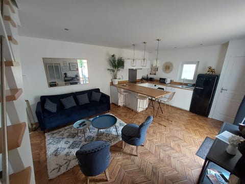 "Ô Tour's Angels" RABELAIS Villa in Tours