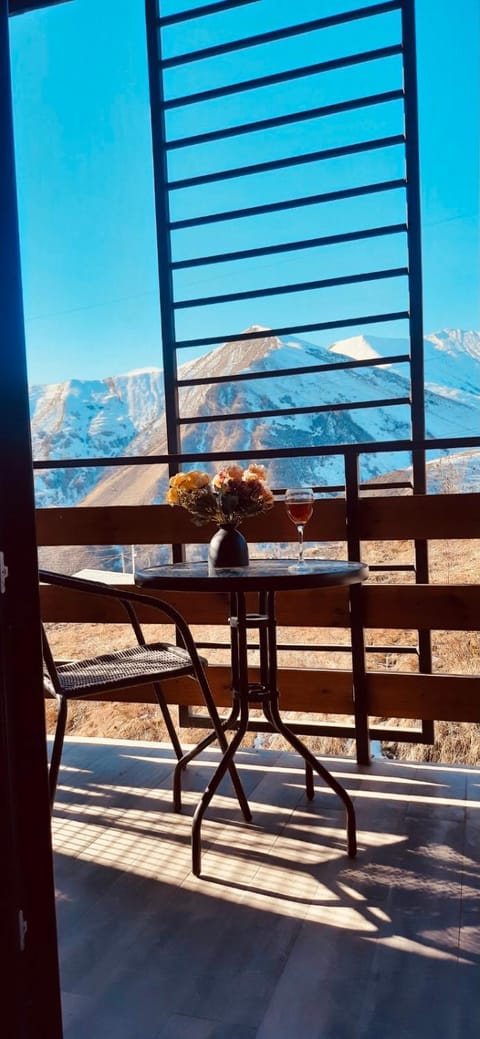 Patio, Balcony/Terrace, Mountain view
