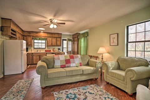 Inviting Apartment with Deck in Smoky Mountains Apartment in Carson Springs
