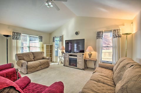 Central Harrisonburg Home with Fenced-In Yard! House in Harrisonburg